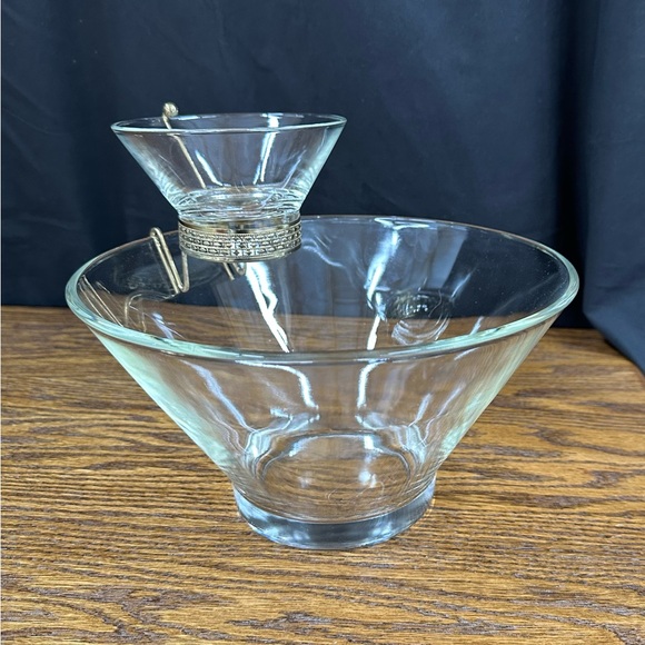 Circa 1960’s Serving Bowl Set